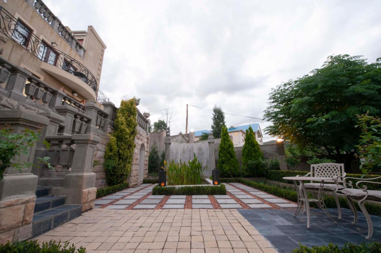 ホテル Il Castello クラレンス エクステリア 写真
